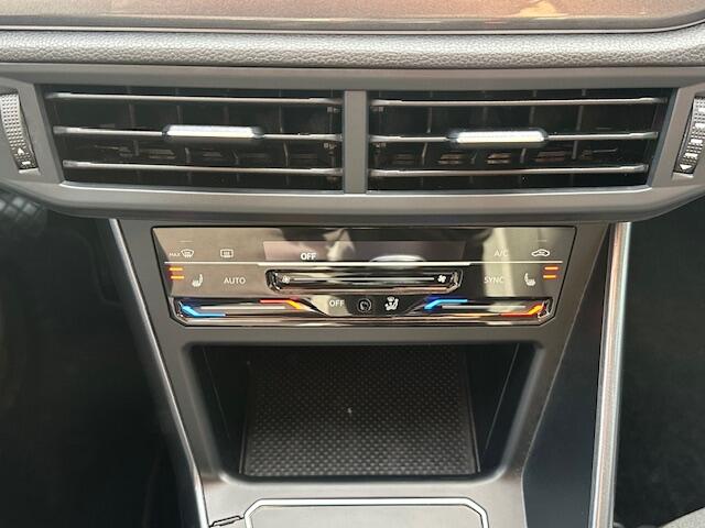 Volkswagen POLO 1.0 TSI / CarPlay / Led Matrix koplampen / Stoelverwarming