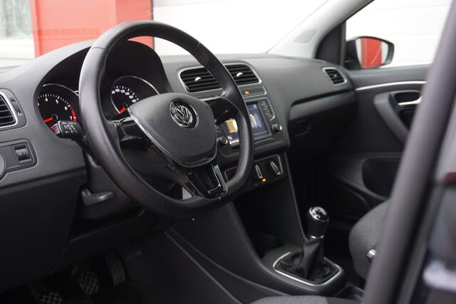 Volkswagen POLO 1.2 TSI Comfortline Business R | Origineel NL | Navigatie | Cruise Control |
