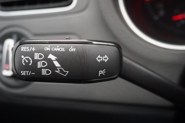 Volkswagen POLO 1.2 TSI Comfortline Business R | Origineel NL | Navigatie | Cruise Control |