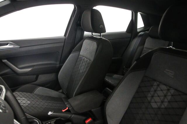 Volkswagen POLO R-Line 1.0 TSI 95pk DSG Automaat Adaptive cruise control, Achteruitrijcamera, LED matrix koplampen, Stoelverwarming, Parkeersensoren, App connect