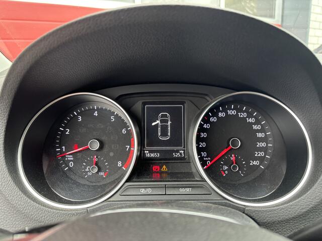 Volkswagen POLO 1.2 TSI Highline TREKHAAK / NAVI / CLIMA / CARPLAY / SPORTSTOEL / NL-AUTO