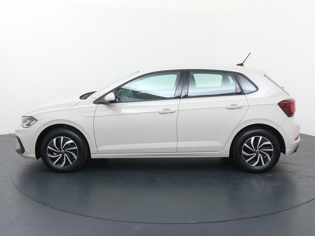 Volkswagen POLO 1.0 TSI Life | 95 PK | Parkeersensoren | Apple Carplay/Android Auto | Multifunctioneel stuur |