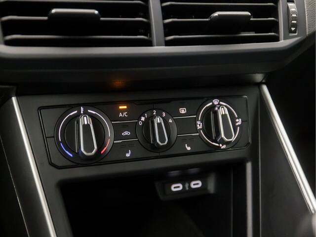 Volkswagen POLO 1.0 Sportline (VIRTUAL COCKPIT, APPLE CARPLAY, STOELVERWARMING, SPORTSTOELEN, CRUISE, LM VELGEN, PARKEERSENSOREN, NIEUWSTAAT)