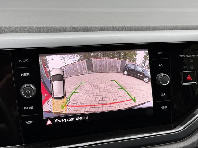 Volkswagen POLO 1.0 TSI *!* 2x R-LINE *!* PANODAK/ VIRTUAL/ CARPLAY/ LED/ NAVI *!*