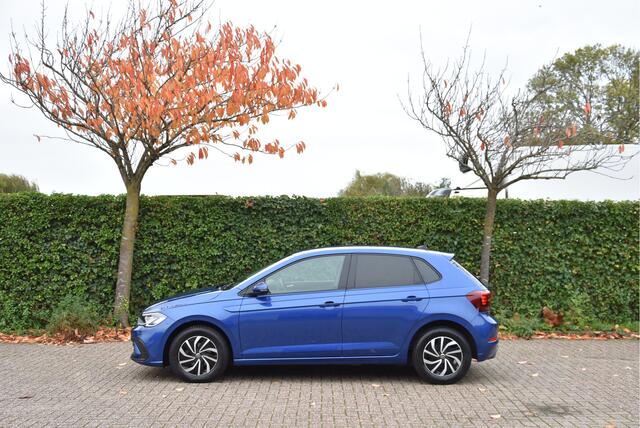Volkswagen POLO 96 PK TSI Life fabrieksgarantie IQdrive Navi LED ECC Camera PDC NAP