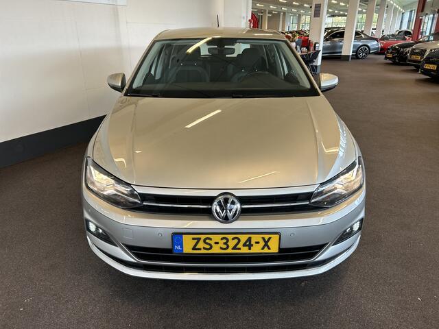 Volkswagen POLO 1.0 TSI Highline | Adaptieve cruise control | Climate control | Adaptief onderstel | Apple carplay | Parkeersensoren v+a | Navigatie | Nederlands geleverd