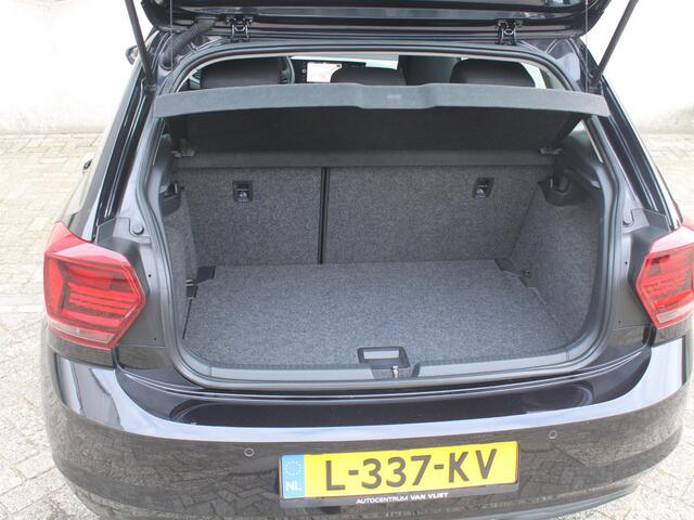 Volkswagen POLO 1.0 MPI Comfortline | NAVIGATIE | STOELVERWARMING |