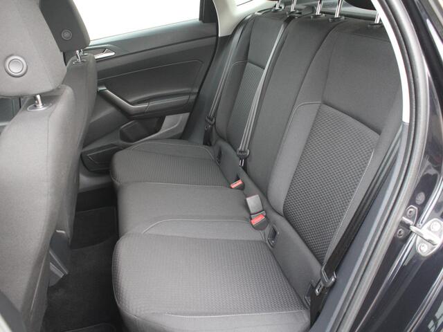 Volkswagen POLO 1.0 MPI Comfortline | NAVIGATIE | STOELVERWARMING |