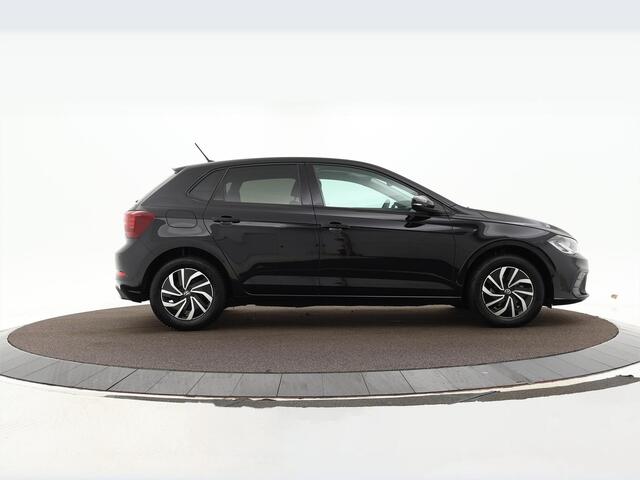 Volkswagen POLO 1.0 TSI Life · Apple/Android Car Play · Navigatie · Getint Glas · Draadloze Oplader · 15'' Inch · Garantie t/m 27-10-2027 of 100.000km