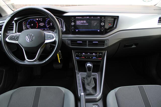 Volkswagen POLO 1.0 TSI Style | Adaptieve Cruise | Automaat | Panoramadak | Trekhaak Actieweken 1 t/m 15 november!