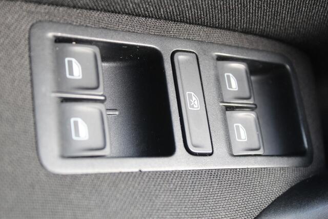 Volkswagen POLO 1.0 Comfortline Connected Series Airco I Elek ramen