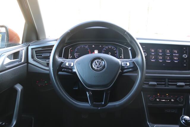 Volkswagen POLO 1.0 TSI Highline Camera, Carplay, Navigatie