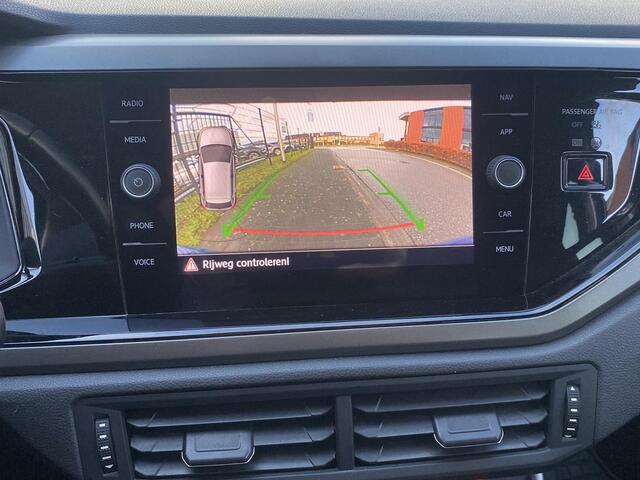 Volkswagen POLO 1.0 TSi DSG7-autom. Comfortline Executive met o.a. navi, adapt. cruise, camera, parkeersens., etc.