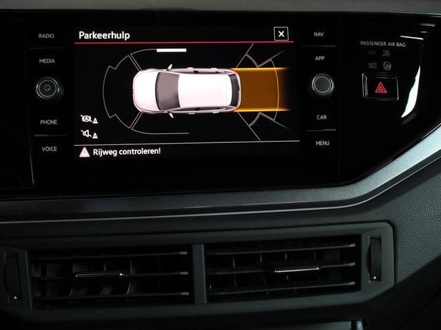 Volkswagen POLO 2.0 TSI GTI Automaat Navigatie Apple Carplay / Android Auto Adaptive Cruise Control Parkersensoren Park Assist Dodehoek Assistent Stoelverwarming Climate Control