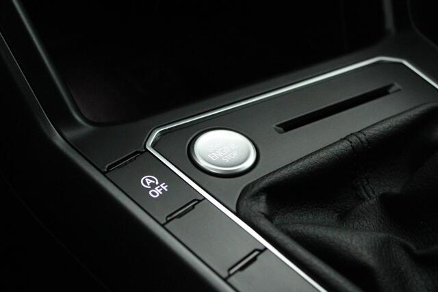 Volkswagen POLO 1.0 TSI 95pk 2x R-Line Navigatie Keyless Camera Virtual Cockpit Led Panoramadak