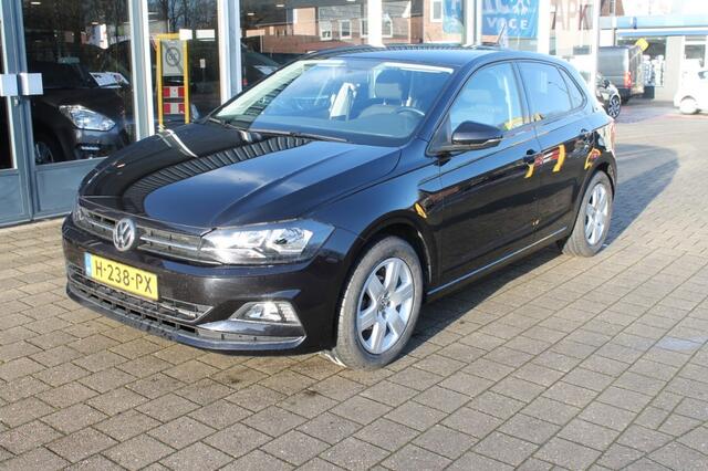 Volkswagen POLO 1.0 TSI COMF.L. BUS. 5 DRs. Apple carplay