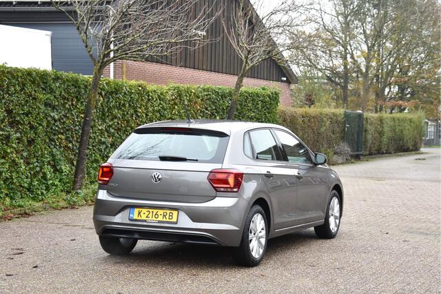 Volkswagen POLO 96 PK TSI Nieuwstaat! ECC PDC stoelverw. Navi Carplay Comfortline Business