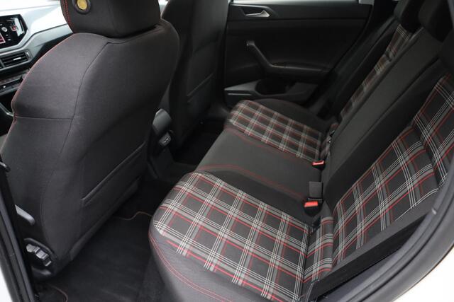 Volkswagen POLO 2.0 TSI GTI PANO VIRTUAL CAMERA STOELVERW. CARPLAY ZWARTE-HEMEL ADAPTIVE-CRUISE CLIMA NAVI VOICE 2XPDC 18''LMV