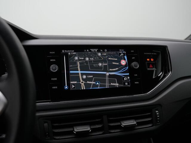 Volkswagen POLO 1.0 TSI 95 pk DSG R-Line Business | IQ Light | Achteruitrijcamera | Stoelverwarming | Adaptive Cruise