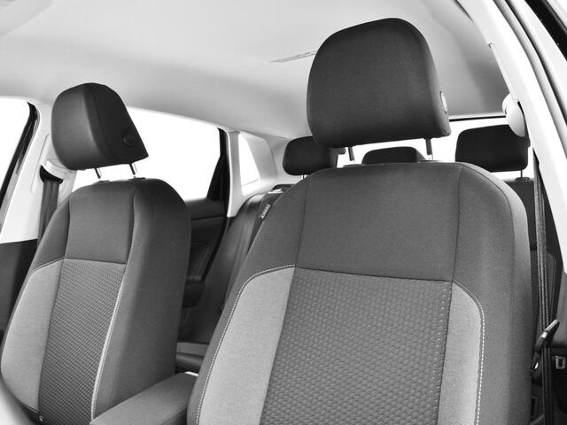 Volkswagen POLO 1.0 TSI 95pk Life · Apple/Android Car Play · Navigatie · Camera · Keyless · P-Sensoren · 15'' Inch · Garantie t/m 18-09-2027 of 100.000km