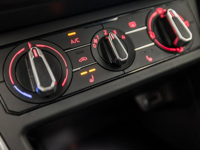 Volkswagen POLO 1.0 TSI Sportline (STOELVERWARMING, CRUISE, PARKEERSENSOREN, SPORTSTOELEN, LM VELGEN, ELEK PAKKET, NIEUWSTAAT)