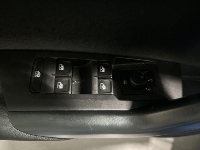 Volkswagen POLO 1.0 TSI 95pk Life · Apple/Android Car Play · Navigatie · P-Sensoren · Airco · Getint Glas · 15'' Inch · Garantie t/m 27-10-2027 of 100.000km