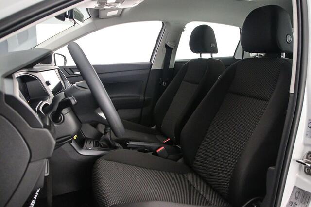 Volkswagen POLO Polo 1.0 MPI 80pk Cruise control, Parkeersensor achter, LED koplampen, Airco, DAB, Radio, App connect, Bluetooth