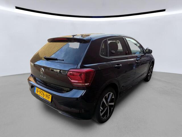 Volkswagen POLO 1.0 TSI Comfortline / PARK. SENSOREN/ DIGITAL DASHBOARD/ ADAPT. CRUISE/ NAVI/ AIRCO/ GETINT GLAS/ 16" LMV