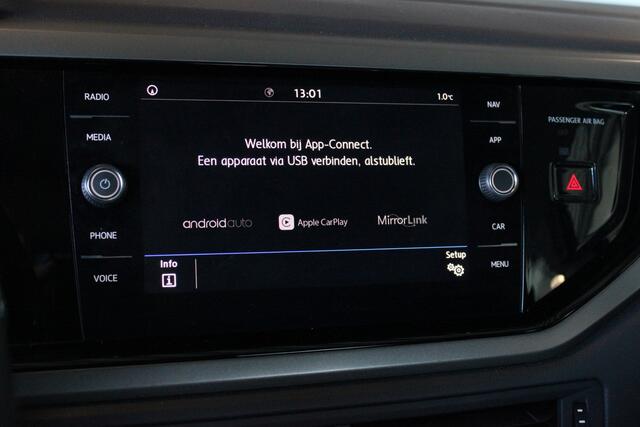 Volkswagen POLO 1.0 TSI Comfortline Navi | Carplay | Airco | Bluetooth | 15" LMV | Adapt. Cruise | DAB