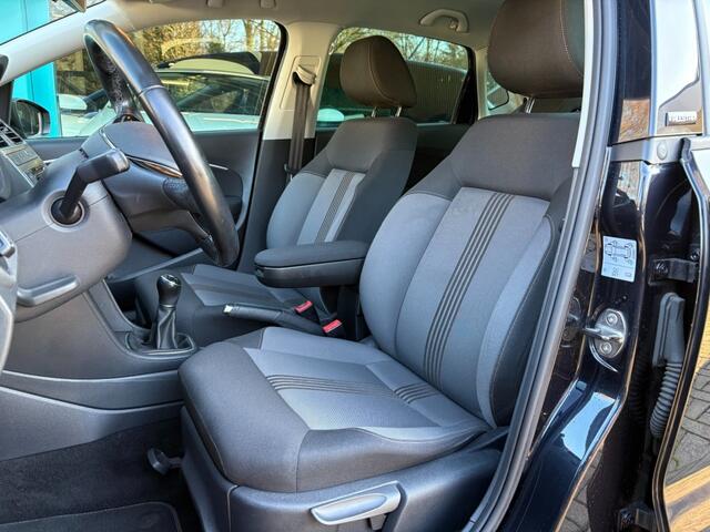 Volkswagen POLO 1.2 TSI Highline Climate, PDC, Stoelverwarming