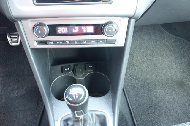 Volkswagen POLO 1.2 TSI Cross, CLIMA, PDC VOOR/ACHTER