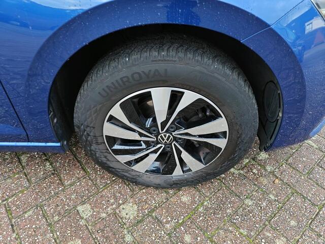 Volkswagen POLO 1.0 TSI Comfortline Style Executive Camera / Clima / Navigatie / Parkeersensoren / LM velgen / App-connect