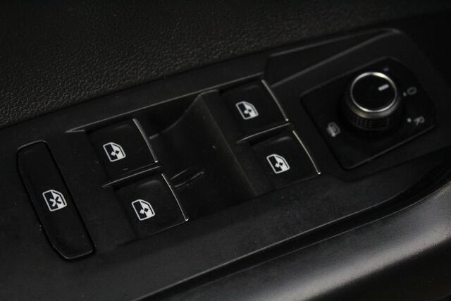 Volkswagen POLO 1.0 TSI Comfortline NAVI,LMV