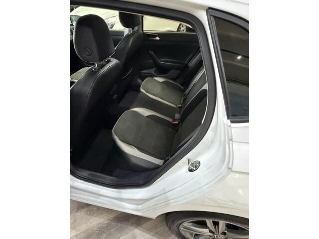 Volkswagen POLO 1.0 TSI Highline Pano,Automaat,Led,stoelverwarming,Alarm