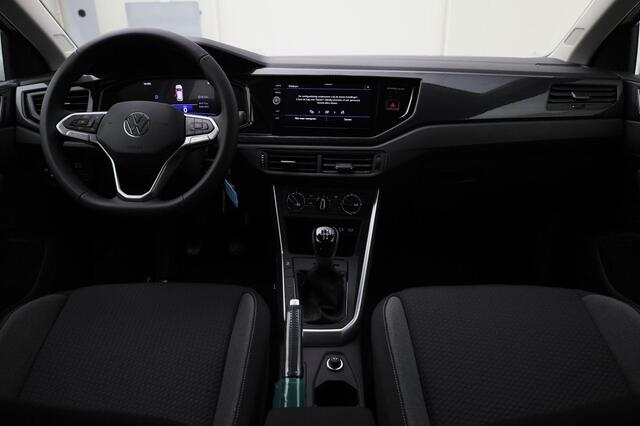 Volkswagen POLO Life Edition 1.0 TSI 95 pk 5 versn. Hand · Achteruitrijcamera · regensensor · Voorraad OUTLET