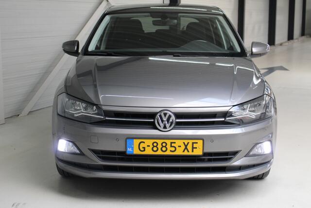 Volkswagen POLO 1.0 TSI Comfortline Automaat Navigatie | Camera | Cruise control | el. Inklapbare spiegels