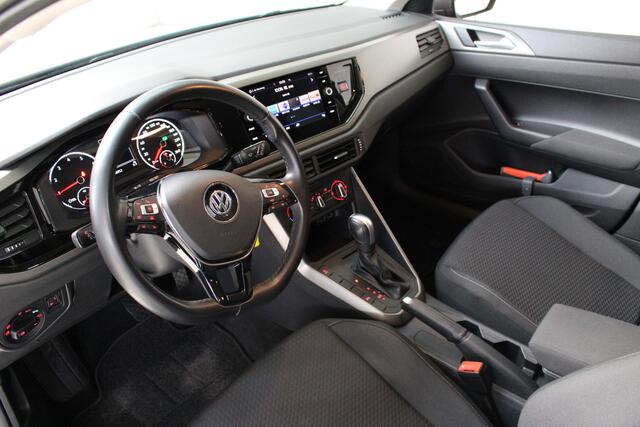 Volkswagen POLO 1.0 TSI Comfortline Automaat Navigatie | Camera | Cruise control | el. Inklapbare spiegels