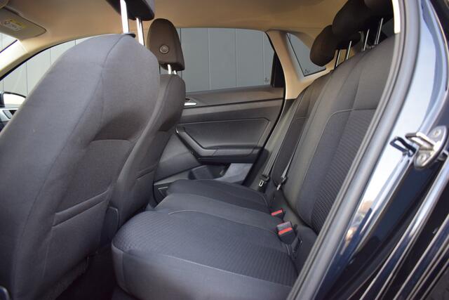 Volkswagen POLO 1.0 TSi Highline ECC | Carplay | Telefonie | Camera | Adap. Cruise | Stoelverwarming