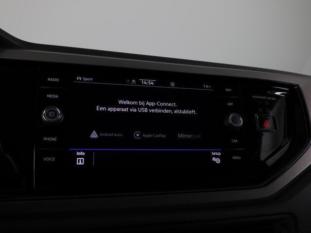 Volkswagen POLO 1.0 TSI Comfortline Business 95 pk | Navigatie | Parkeersensoren | Achteruitrijcamera | Adaptieve cruise control | Apple Carplay/Android Auto |