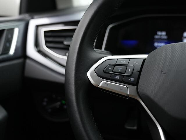 Volkswagen POLO 1.0 TSI 110 pk DSG Style | IQ Light | Leder/alcantara | Stoelverwarming | Adaptive Cruise