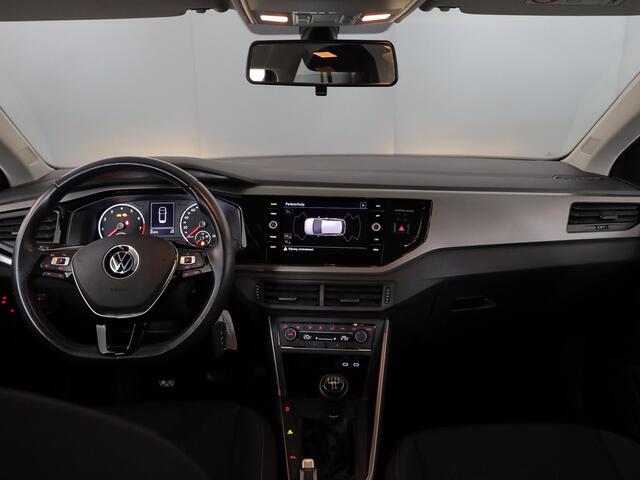 Volkswagen POLO 1.0 TSI Comfortline Business 95 pk | Navigatie | Parkeersensoren | Achteruitrijcamera | Adaptieve cruise control |