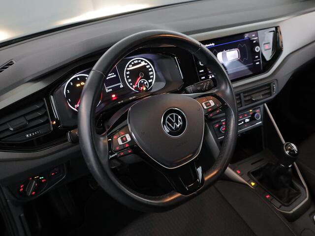 Volkswagen POLO 1.0 TSI Comfortline Business 95 pk | Navigatie | Parkeersensoren | Achteruitrijcamera | Adaptieve cruise control |