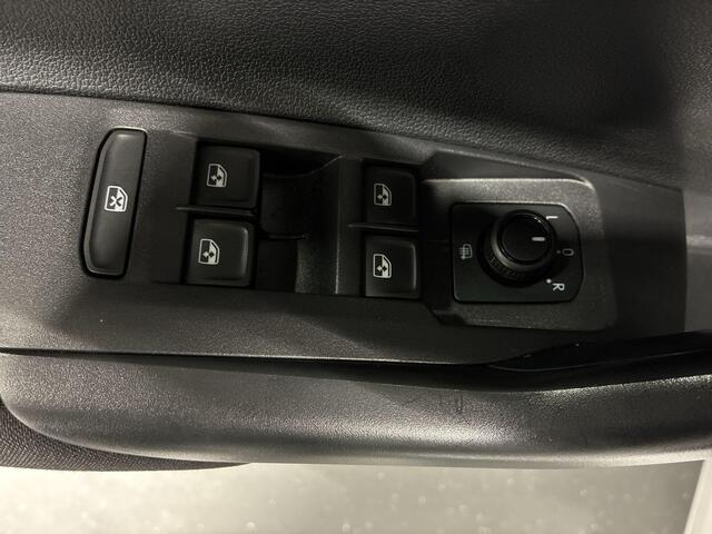 Volkswagen POLO 1.0 TSI 95pk Comfortline · Apple/Android Car Play · Navigatie · P-Sensoren · ACC · Airco · 17'' Inch ·