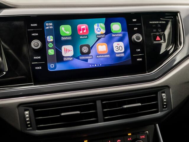 Volkswagen POLO 1.5 TSI R-Line Sport 150Pk Automaat (2x R-LINE, SCHUIFDAK, VIRTUAL COCKPIT, 4 CILINDER, APPLE CARPLAY, CAMERA, MODE KNOP, LED KOPLAMPEN, ADAPTIVE CRUISE, GETINT GLAS, DAKSPOILER, NIEUWSTAAT)