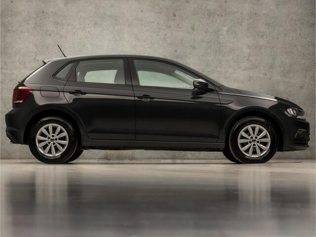 Volkswagen POLO 1.0 TSI Sportline Automaat (GROOT NAVI, ADAPTIVE CRUISE, PARKEERSENSOREN, SPORTSTOELEN, LM VELGEN, ARMSTEUN, NIEUWSTAAT)