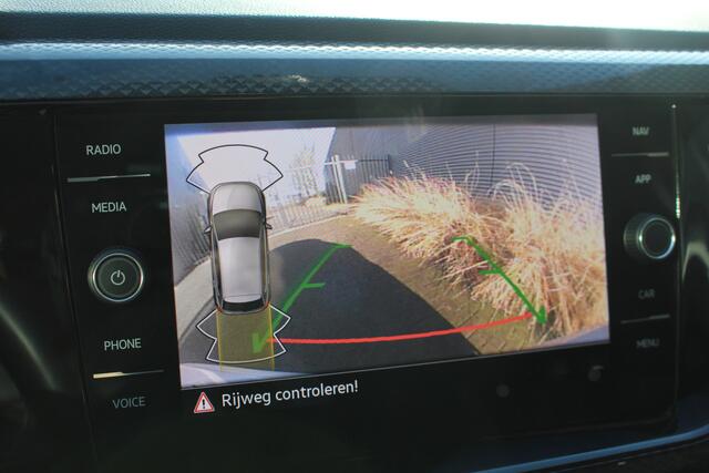 Volkswagen POLO 1.0 TSI Life Edition Autom. I NAVI I APPLE CAR I CRUISE I