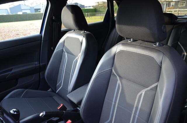 Volkswagen POLO 1.0 TSI R line Navi/Airco/Cruise control adaptief/R-Line Exterieur/Volledig digitaal instrumentenpaneel/Privacy-Glass/18-Inch Lmv