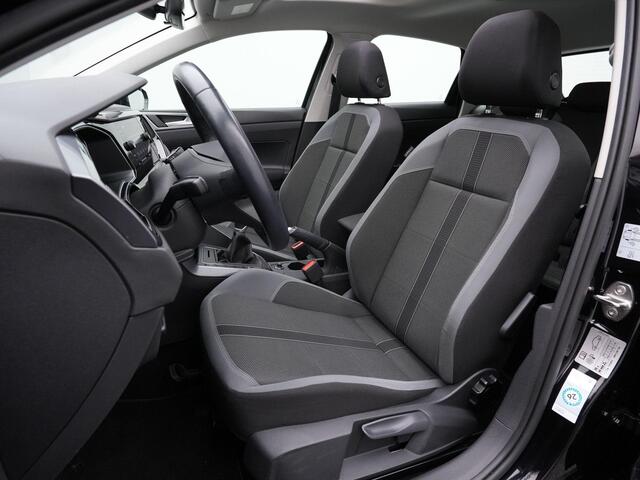 Volkswagen POLO 1.0 TSI 95 pk Style | Panoramadak | IQ Light | Beats | Stoelverwarming | Navigatie | Parkeersensoren voor/achter