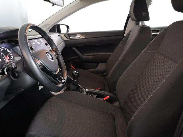 Volkswagen POLO 1.0 TSI Comfortline Business 95 pk | Navigatie | Parkeersensoren | Achteruitrijcamera | Adaptieve cruise control |