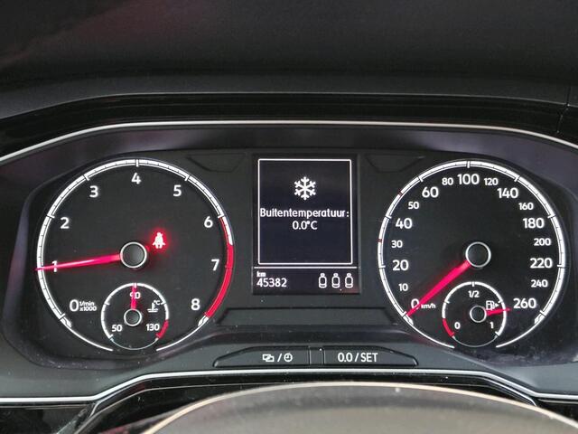 Volkswagen POLO 1.0 TSI Highline / CLIMA/ NAVI/ PARK. SENSOREN VOOR & ACHTER/ CRUISE/ 16"LMV